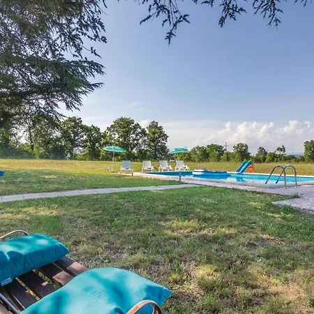 Three-bedroom With An Outdoor Swimming Pool 07 Tatil Evi Kršan