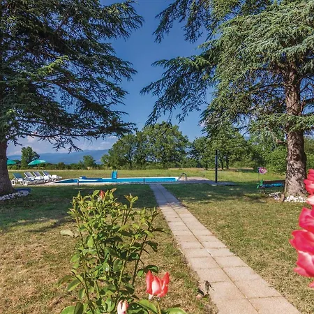 Three-bedroom With An Outdoor Swimming Pool 07 Tatil Evi *