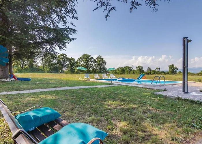 Three-bedroom With An Outdoor Swimming Pool 07 Vakantiehuis Kršan